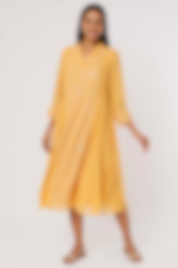 Mustard Yellow Embroidered Tunic by VAISHALI AGARWAL at Pernia's Pop Up Shop