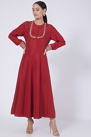 Maroon Zardosi Embroidered Anarkali by VAISHALI AGARWAL