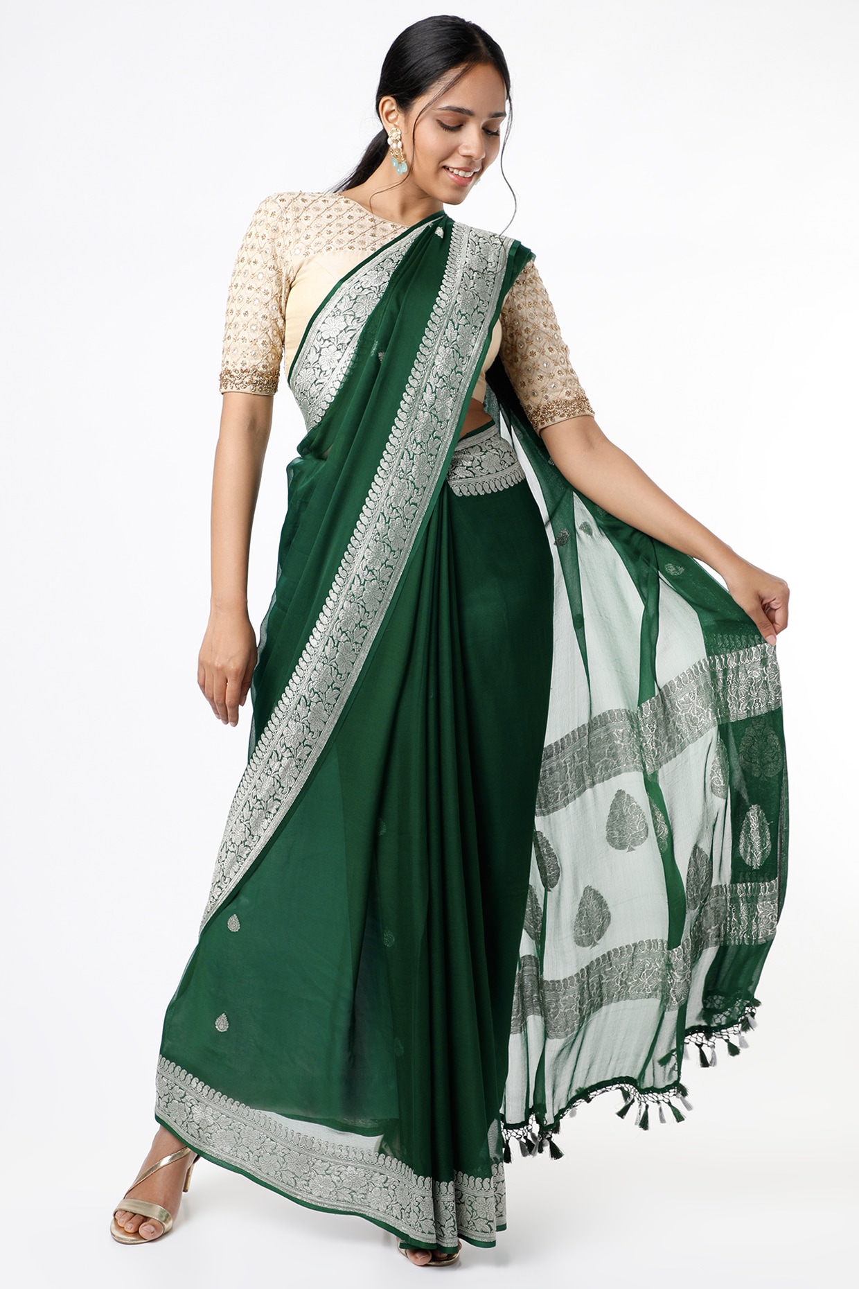 Buy Nyri Chiffon Green Embellished/Sequined Tassels Saree with Unstitched  Blouse online