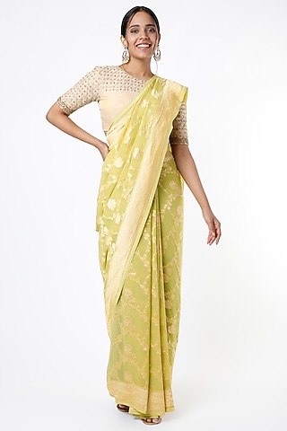 Green Banarasi Georgette Saree Set by VAISHALI AGARWAL