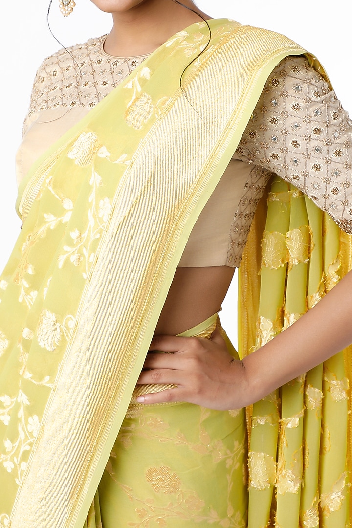 Green Banarasi Georgette Party Wear Saree Set by VAISHALI AGARWAL at Pernia's Pop Up Shop