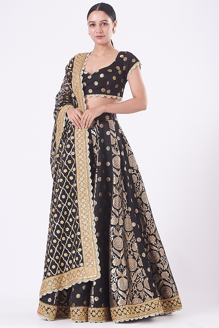 Black Embroidered Lehenga Set by Vandana Malhotra