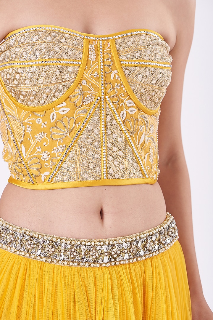 Yellow Net Wedding Lehenga Set by Vandana Malhotra at Pernia's Pop Up Shop