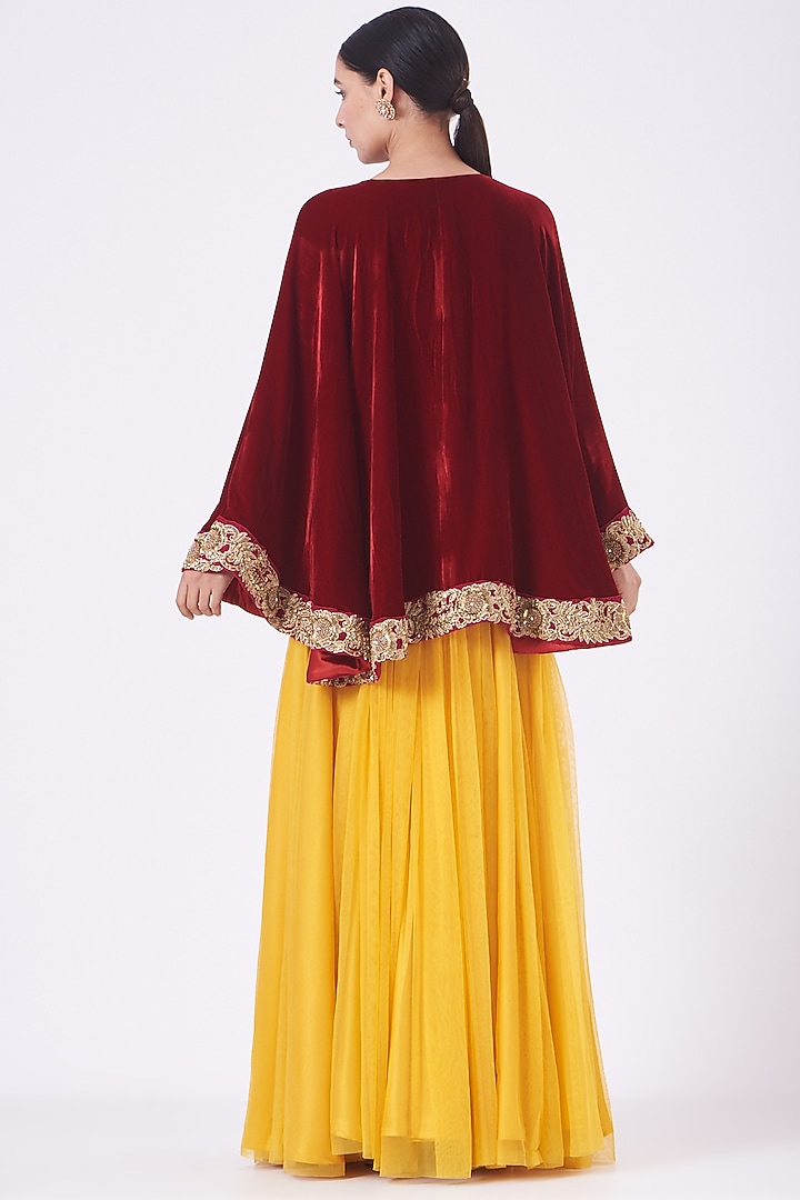 Maroon Velvet Embroidered Cape by Vandana Malhotra at Pernia's Pop Up Shop