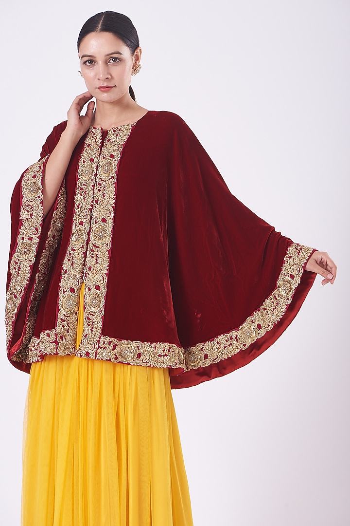 Maroon Velvet Embroidered Cape by Vandana Malhotra at Pernia's Pop Up Shop