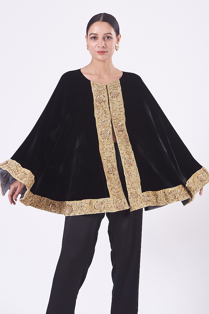 Black Velvet Embroidered Cape by Vandana Malhotra at Pernia's Pop Up Shop