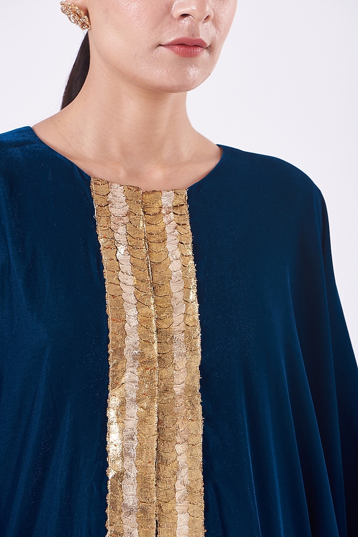 Midnight Blue Velvet Embroidered Cape by Vandana Malhotra at Pernia's Pop Up Shop