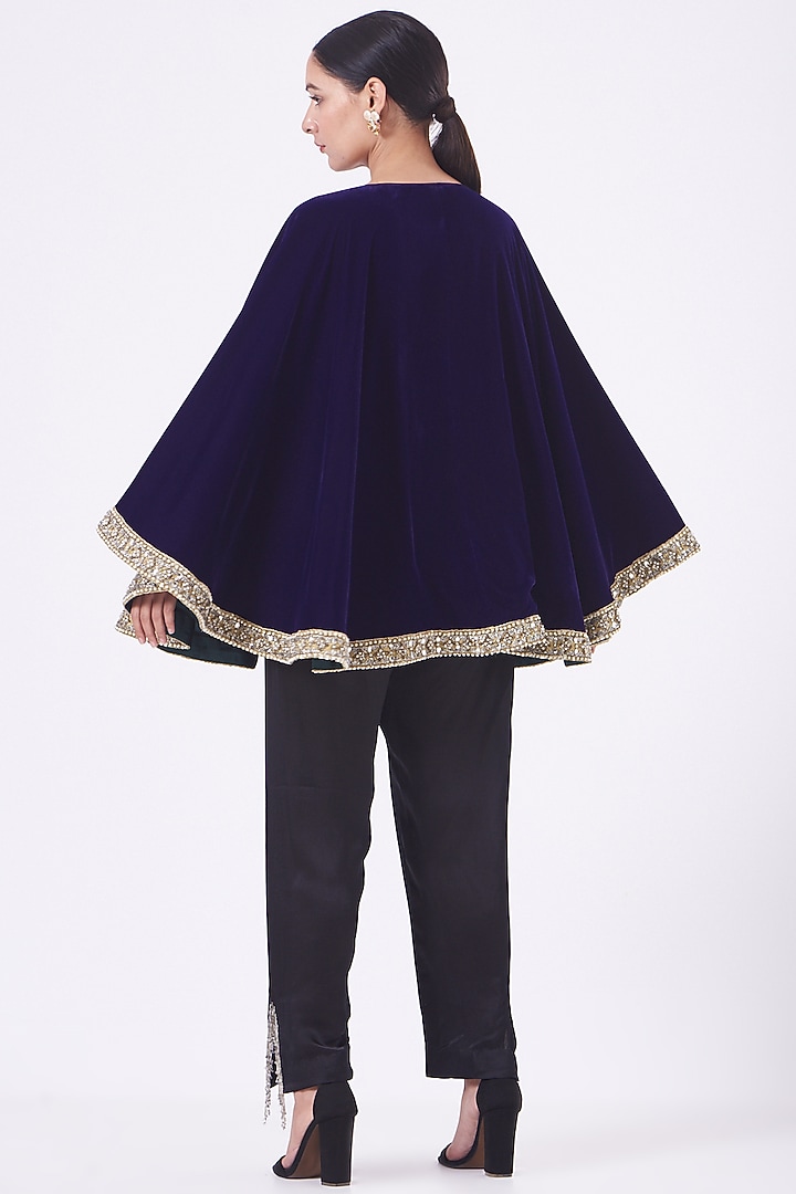 Purple Velvet Embroidered Cape by Vandana Malhotra at Pernia's Pop Up Shop