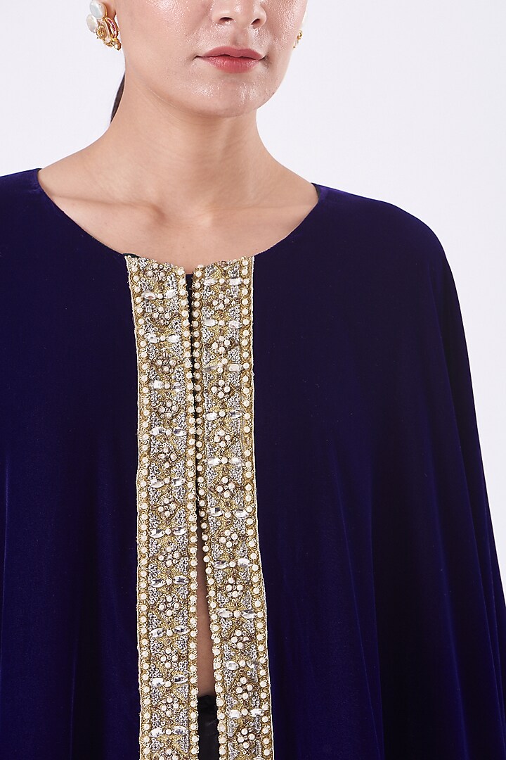 Purple Velvet Embroidered Cape by Vandana Malhotra at Pernia's Pop Up Shop