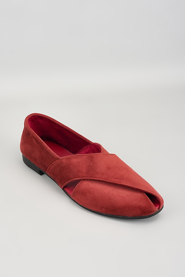Red Velvet Peshawaris by Vaibhav & Mitali Men at Pernia's Pop Up Shop