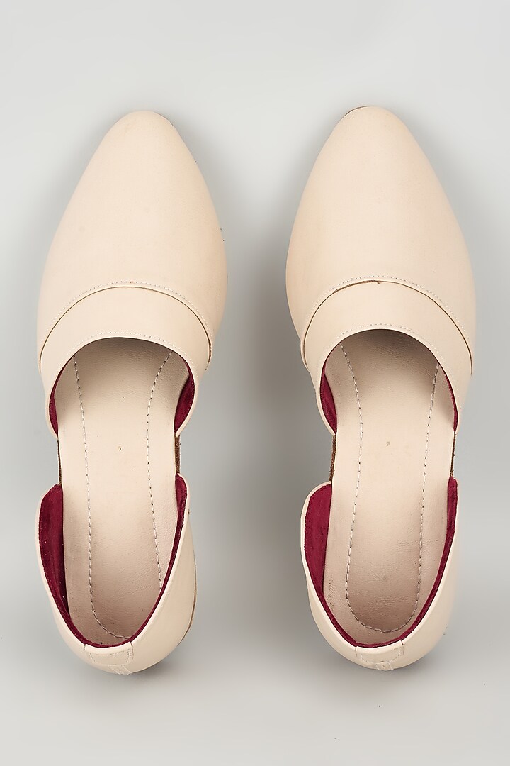Ivory Leather Mojris by Vaibhav & Mitali Men at Pernia's Pop Up Shop