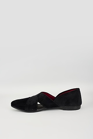 Black Velvet Mojris by Vaibhav & Mitali Men