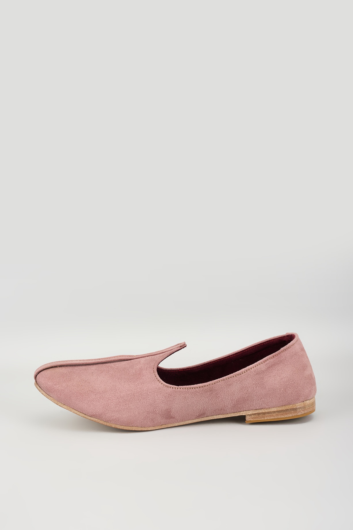 Buy Vaibhav Mitali Men Dusty Pink Suede Mojris at Pernia