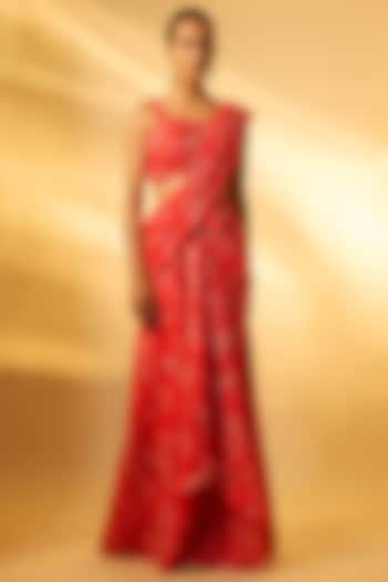 Red Chiffon Paisley Printed Draped Party Wear Saree Set by Vana Ethnics at Pernia's Pop Up Shop