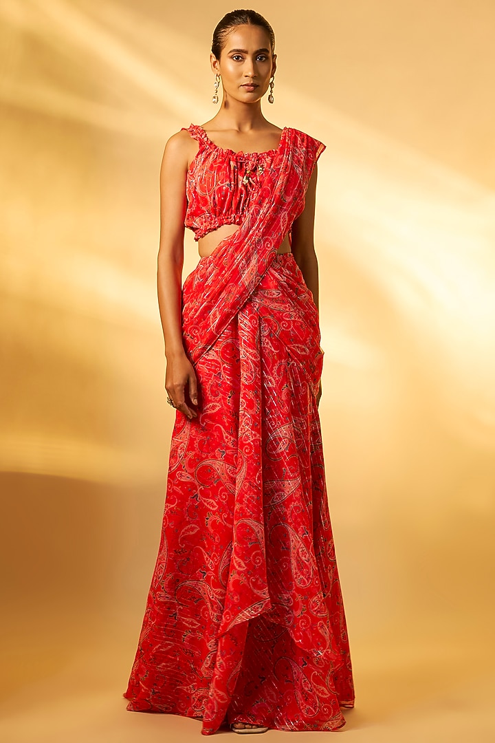 Red Chiffon Paisley Printed Draped Party Wear Saree Set by Vana Ethnics at Pernia's Pop Up Shop