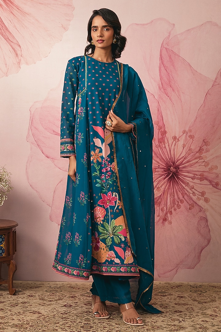 Midnight Blue Georgette Floral Printed Kurta Set by VANA ETHNICS at Pernia's Pop Up Shop
