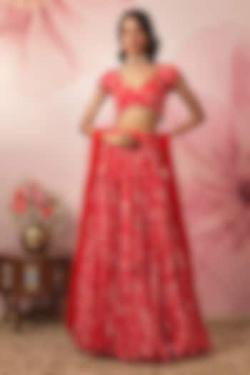 Red Lurex Chiffon Paisley Printed Wedding Lehenga Set by VANA ETHNICS at Pernia's Pop Up Shop