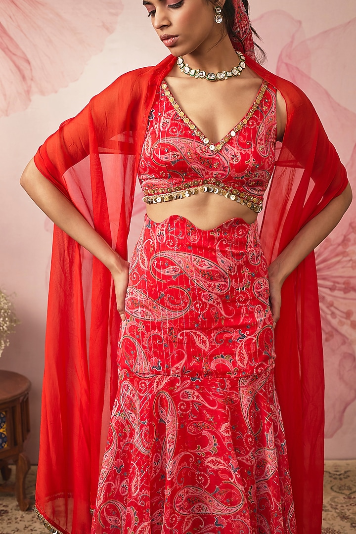 Red Lurex Chiffon Paisley Printed Wedding Lehenga Set by VANA ETHNICS at Pernia's Pop Up Shop