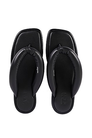 Black Leather Tubular Thong Square-Toed Slippers by JVAM