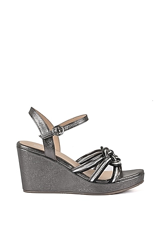 Pewter Black Knotted Wedges by VANILLA MOON