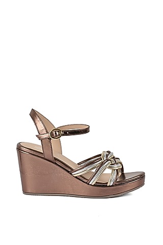 Bronze Knotted Wedges by VANILLA MOON