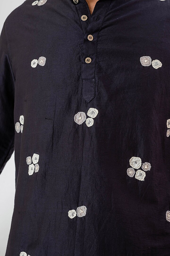 Black Handwoven Cotton Silk Applique Work Kurta Set by VAANI BESWAL MEN at Pernia's Pop Up Shop