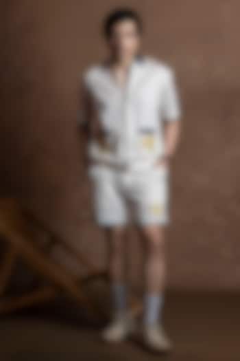 White Cotton Embroidered Co-Ord Set by VAANI BESWAL MEN at Pernia's Pop Up Shop