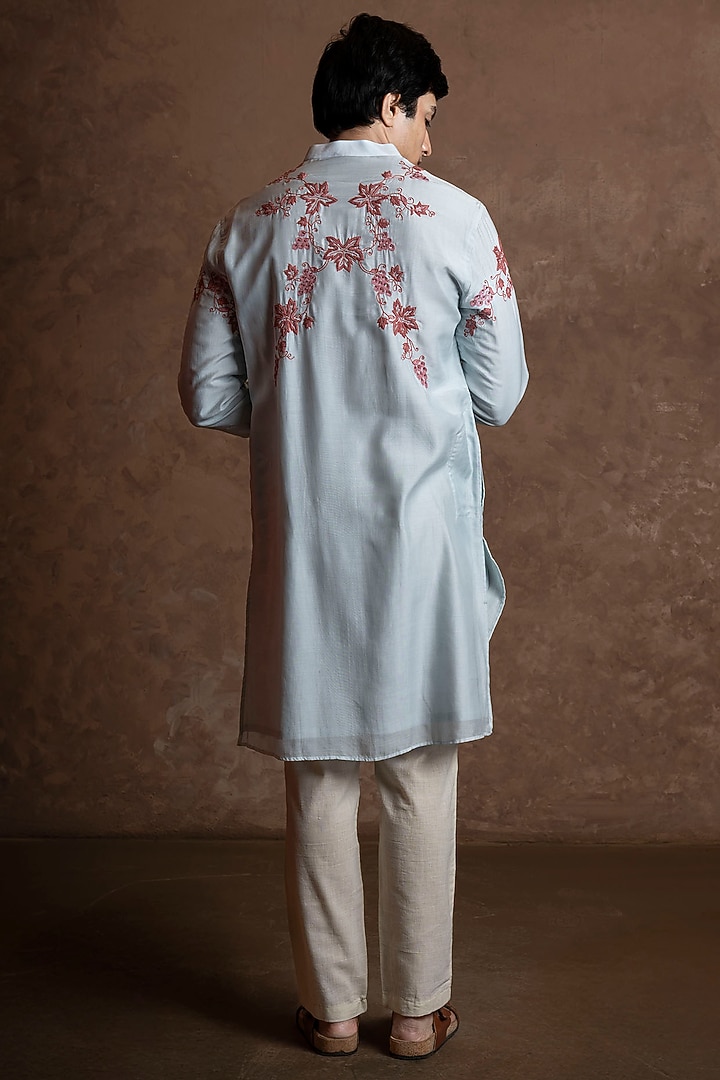 Sky Blue Muslin Floral Embroidered Kurta by VAANI BESWAL MEN at Pernia's Pop Up Shop