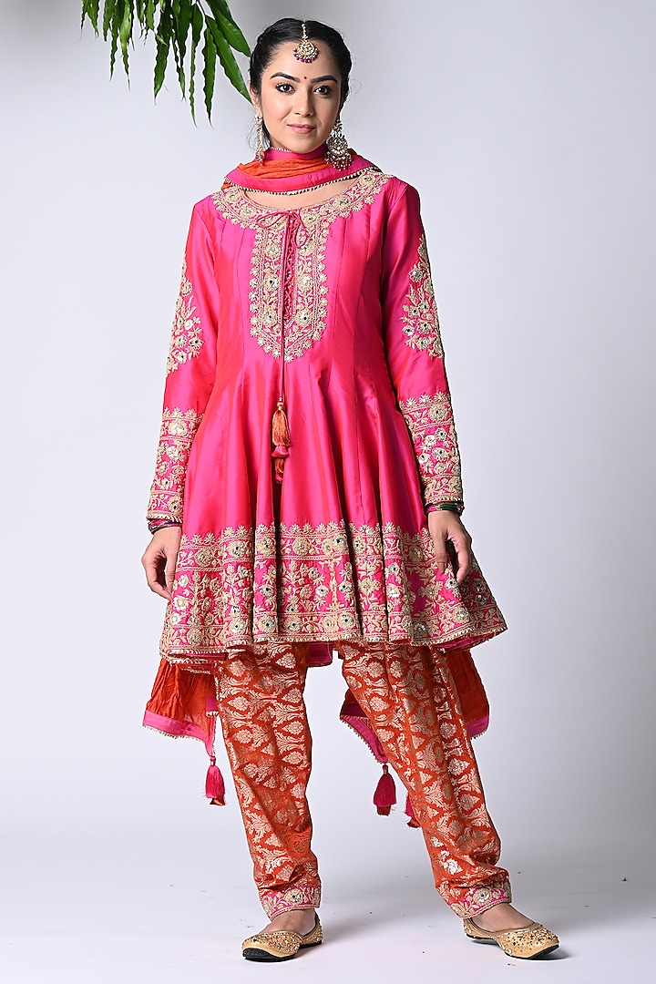 Rani Pink Dupion Silk Machine Embroidered Anarkali Set by Vannikaa Malik at Pernia's Pop Up Shop