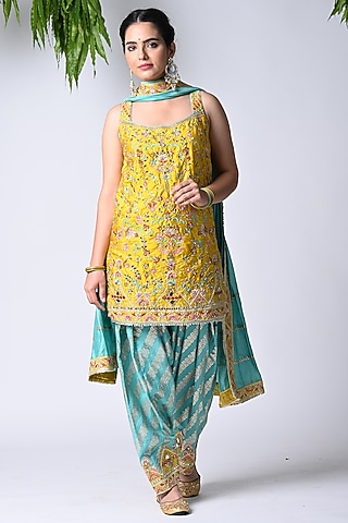 Mustard Silk Dori Embroidered Kurta Set by Vannikaa Malik