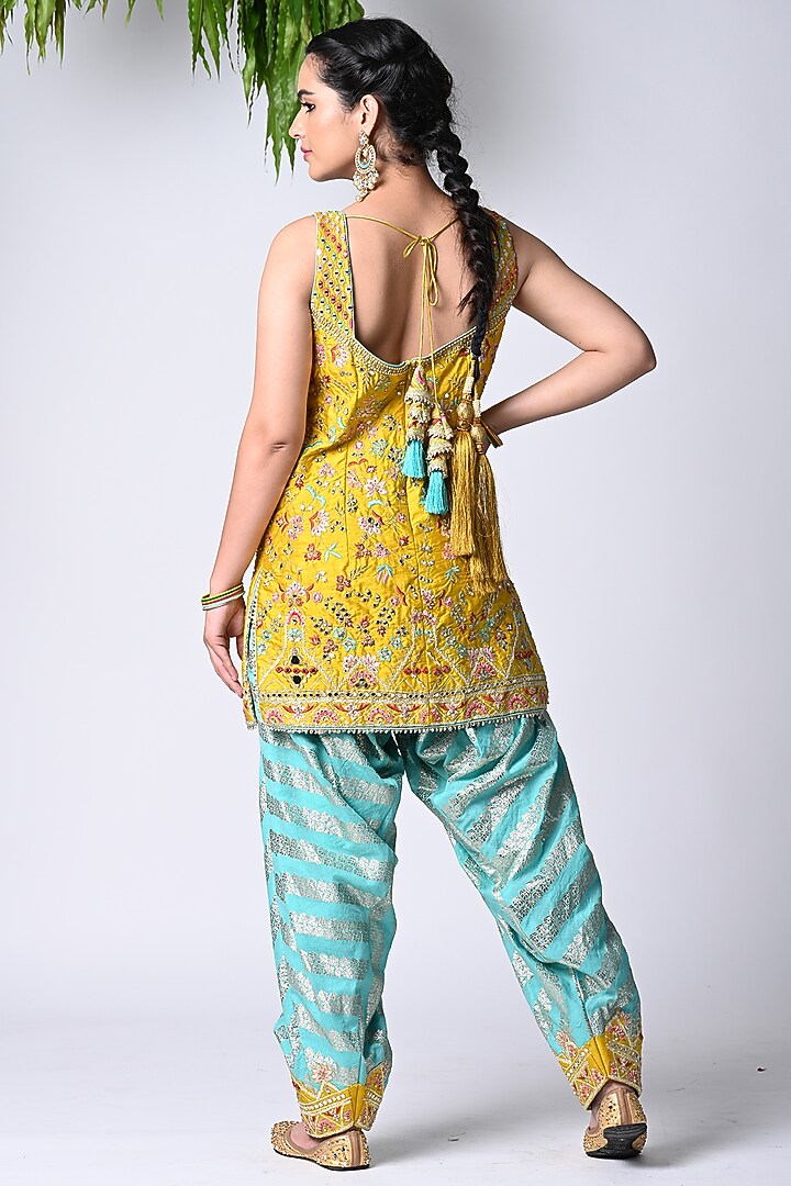 Mustard Silk Dori Embroidered Kurta Set by Vannikaa Malik at Pernia's Pop Up Shop