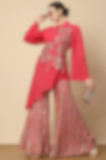 Rani Pink Georgette & Chinon Floral Printed Sharara Set by Vannikaa Malik at Pernia's Pop Up Shop