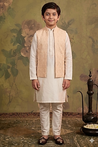 Blush Silk Sequin Embroidered Bundi Jacket Set For Boys by Vanshik Kids
