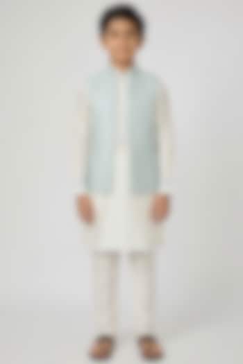 Aqua Dupion Silk Embroidered Bundi Jacket Set For Boys by Vanshik Kids at Pernia's Pop Up Shop