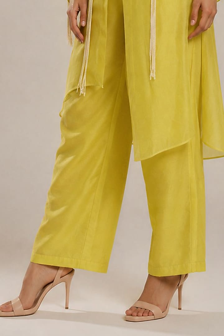 Neon Yellow Organza Applique Embroidered Co-Ord Set by Vanshika Agarwal Label at Pernia's Pop Up Shop
