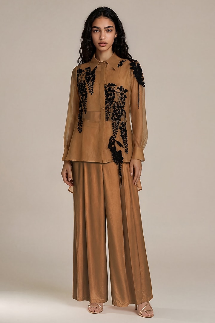 Mustard Organza Applique Embroidered Co-Ord Set by Vanshika Agarwal Label at Pernia's Pop Up Shop