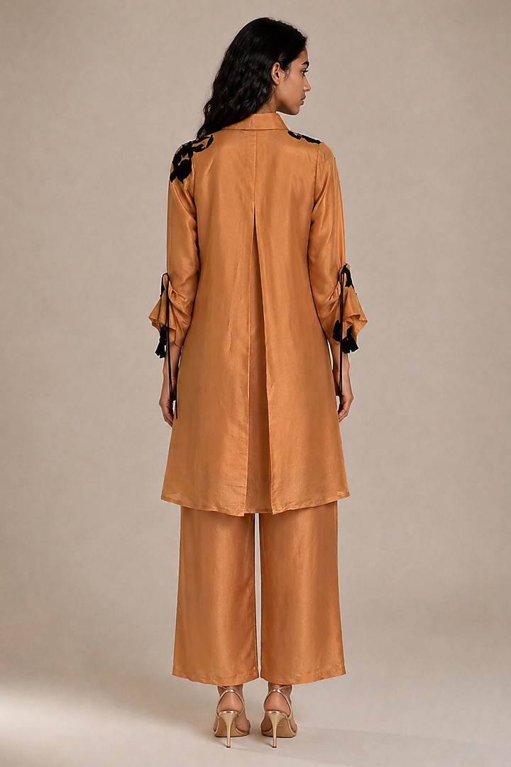 Mustard Tissue Applique Embroidered Co-Ord Set by Vanshika Agarwal Label at Pernia's Pop Up Shop