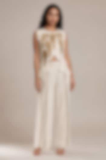 Beige Tissue Embroidered Co-Ord Set by Vanshika Agarwal Label at Pernia's Pop Up Shop