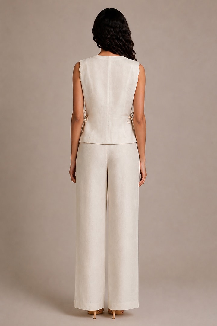Beige Tissue Embroidered Co-Ord Set by Vanshika Agarwal Label at Pernia's Pop Up Shop