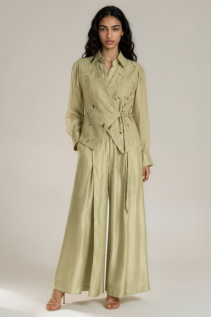 Pista Green Organza Embroidered Co-Ord Set by Vanshika Agarwal Label at Pernia's Pop Up Shop