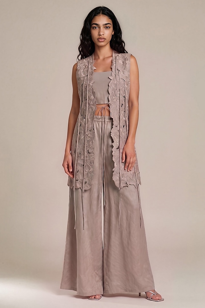 Grey Bamberg Silk Embroidered Co-Ord Set by Vanshika Agarwal Label at Pernia's Pop Up Shop