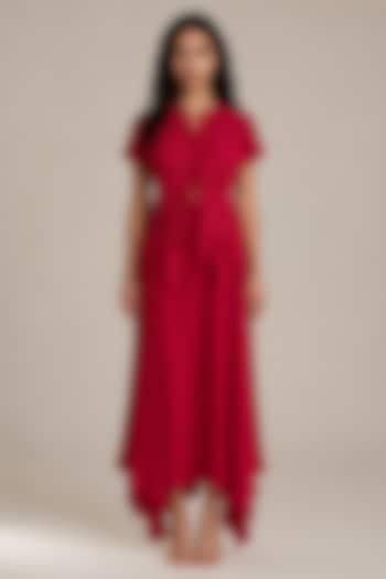 Red Bamberg Silk Asymmetric Skirt Set by Vanshika Agarwal Label at Pernia's Pop Up Shop