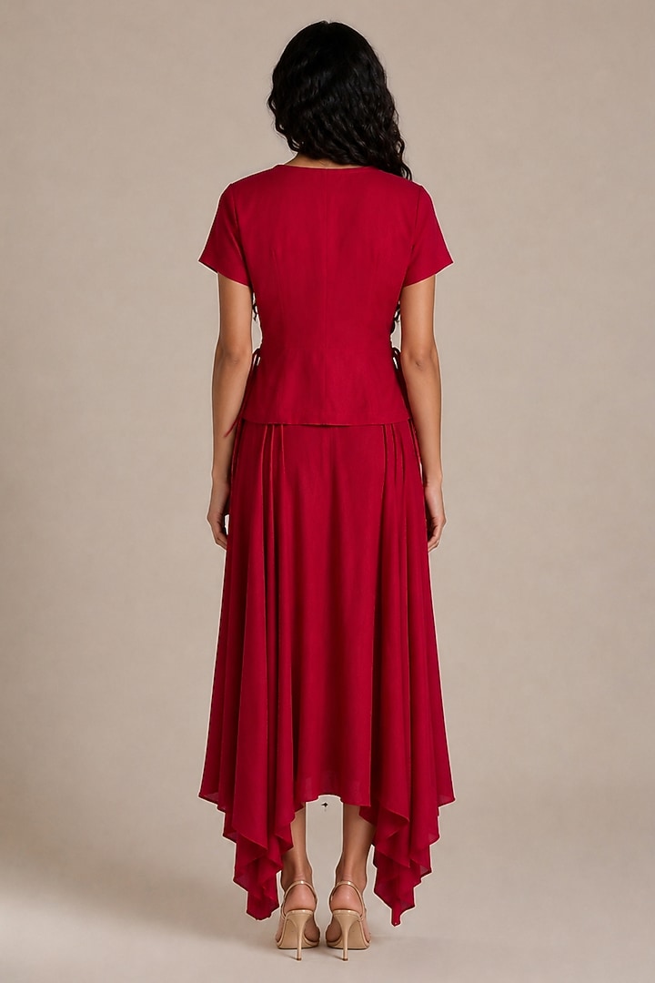 Red Bamberg Silk Asymmetric Skirt Set by Vanshika Agarwal Label at Pernia's Pop Up Shop