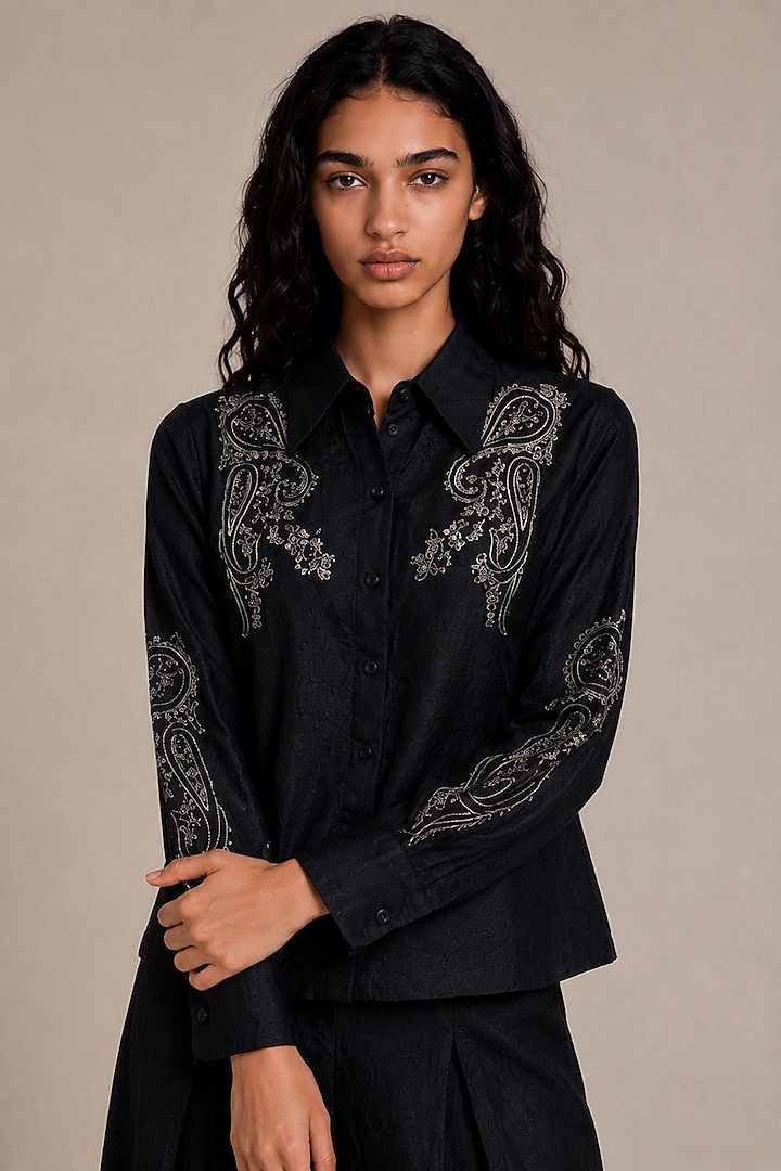 Black Bamberg Silk Embroidered Co-Ord Set by Vanshika Agarwal Label at Pernia's Pop Up Shop