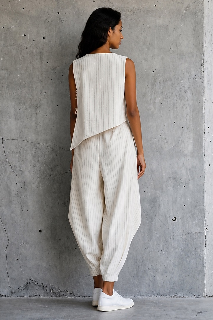 Beige Linen Cotton Hand Embroidered Co-Ord Set by Vanshika Agarwal Label at Pernia's Pop Up Shop