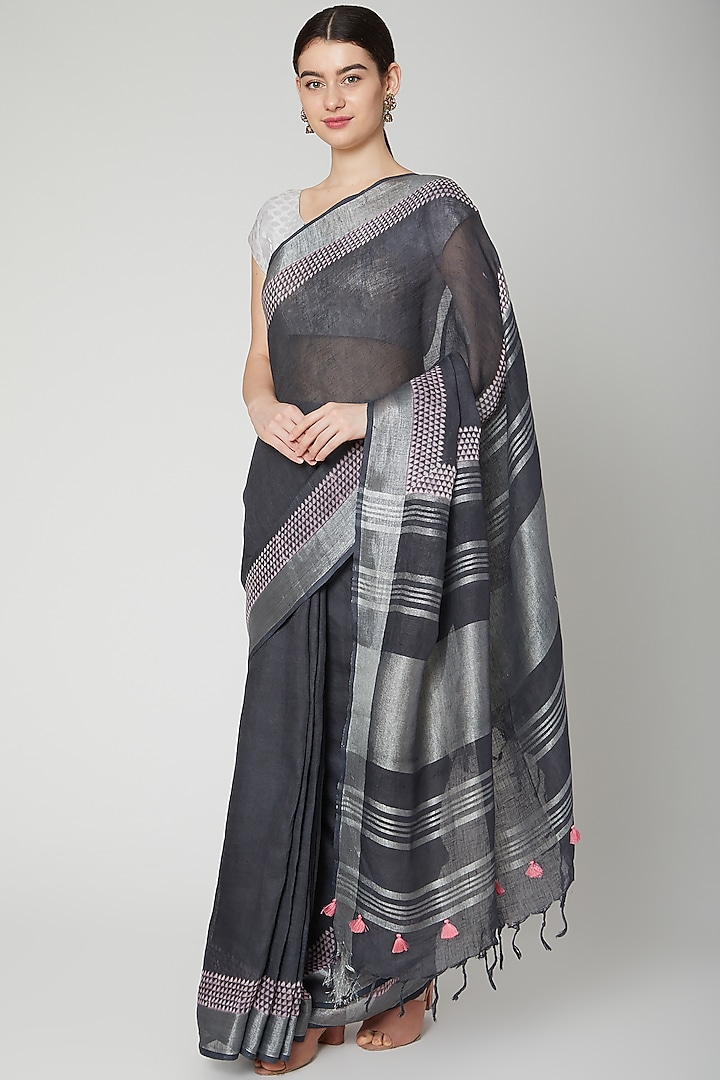 Charcoal Grey Linen Printed Handwoven Saree Set by Varastraa