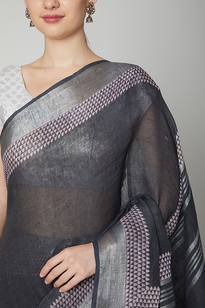 Charcoal Grey Linen Printed Handwoven Party Wear Saree Set by Varastraa at Pernia's Pop Up Shop