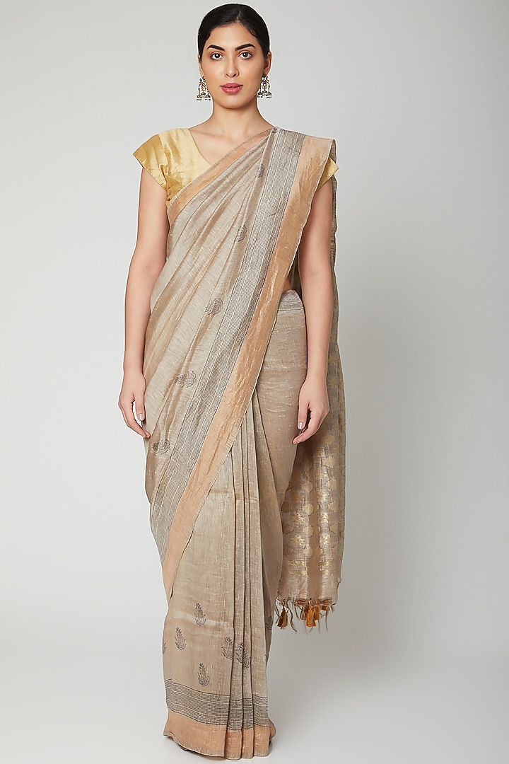 Grey Block Printed Party Wear Saree Set by Varastraa at Pernia's Pop Up Shop