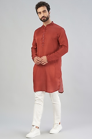 Red Embroidered & Print Kurta Set by VARENYA