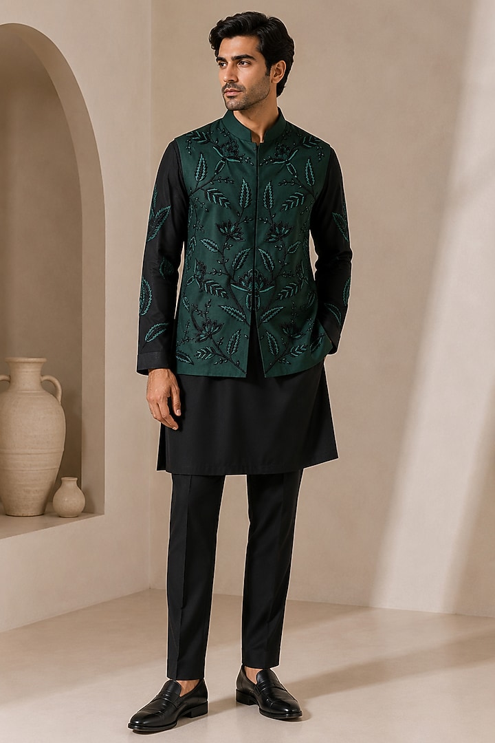 Green Silk Bundi Jacket Set by VAROIN MARWAH at Pernia's Pop Up Shop